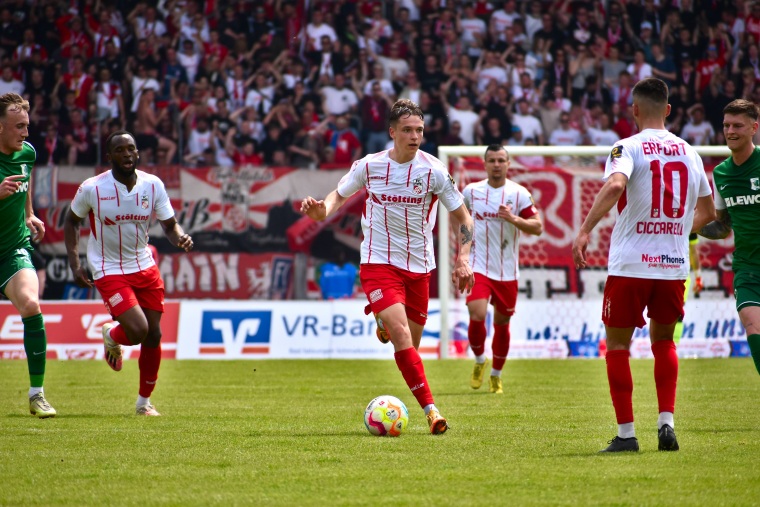 33. SPTG. FC ROT-WEISS ERFURT - BSG CHEMIE LEIPZIG 