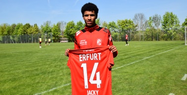 FC Rot-Weiß Erfurt stattet Raphael Jacky mit Profivertrag aus 