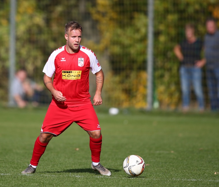 Achtelfinale Thüringenpokal Büßleben - Rot-Weiß Erfurt