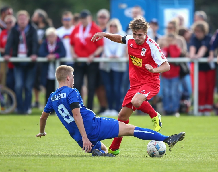 Achtelfinale Thüringenpokal Büßleben - Rot-Weiß Erfurt