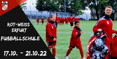 Ferienspaß mit der Rot-Weißen Fußballschule