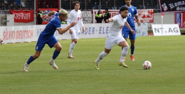 Historisches Derby endet dramatisch: Rot-Weiß Erfurt unterliegt im Elfmeterschießen