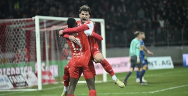 Starke Unterstützung von den Rängen  