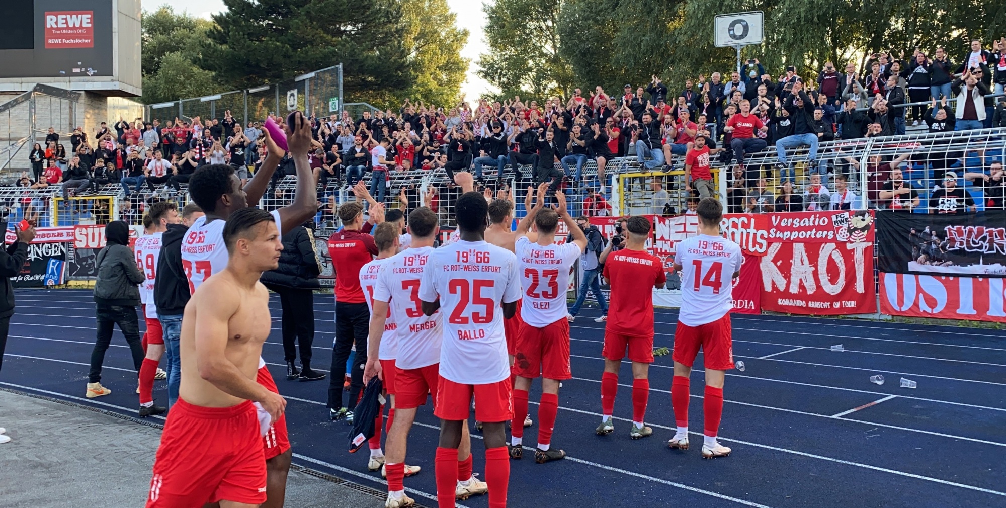 RWE gewinnt turbulentes Derby gegen die Zweitvertretung des FC Carl Zeiss JenaAktuelle News FC