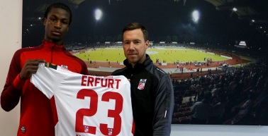FC RWE verpflichtet Ismael Mansaray