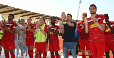 Rot-Weiß verabschiedet sich mit 1:3 gegen Würzburg aus der Liga