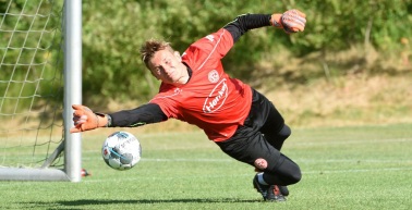 Rot-Weiß Erfurt verpflichtet neuen Keeper